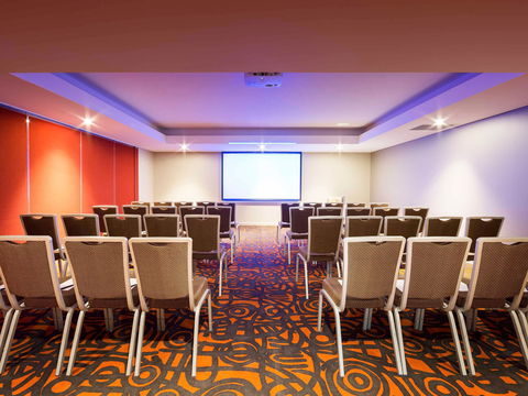 Novotel Canberra - Tourism TAS 7