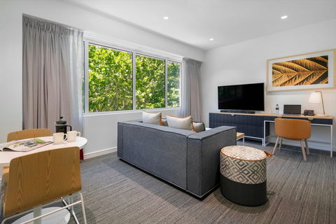 Quest Canberra City Walk - Tourism TAS 7