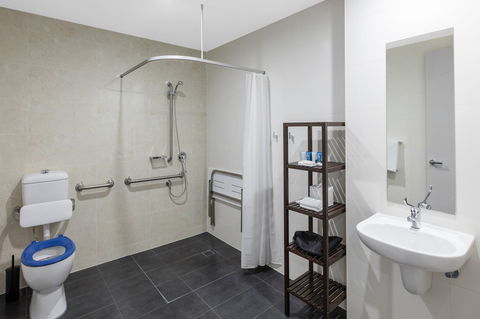 Meriton Serviced Apartments North Sydney - Hobart Tourism 0