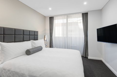 Meriton Serviced Apartments North Sydney - Hobart Tourism 3