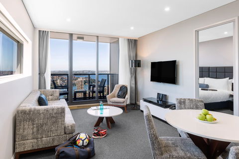 Meriton Serviced Apartments North Sydney - Hobart Tourism 10