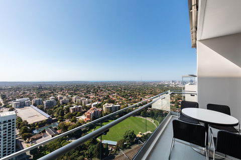 Meriton Suites Chatswood - Hobart Tourism 3