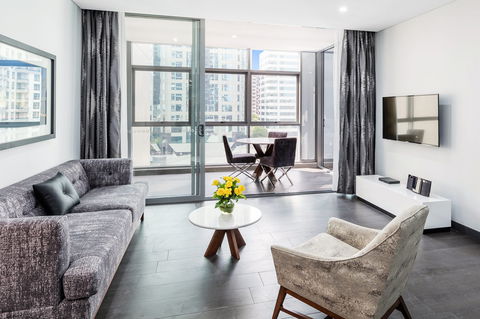 Meriton Suites Chatswood - Hobart Tourism 7