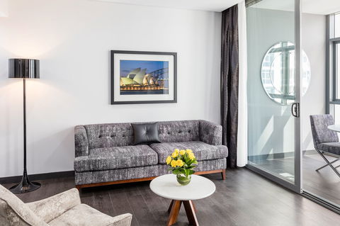 Meriton Suites Chatswood - Hobart Tourism 10