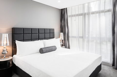 Meriton Suites Chatswood - Hobart Tourism 12