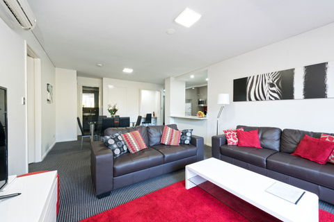 Astra Apartments North Sydney - Hobart Tourism 9