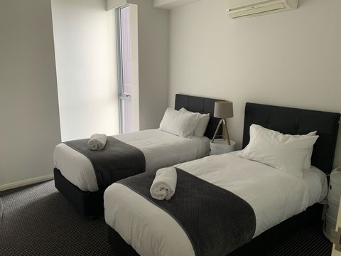 Astra Apartments North Sydney - Hobart Tourism 11