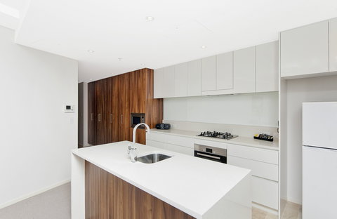 Astra Canberra Manhattan - Hobart Tourism 7