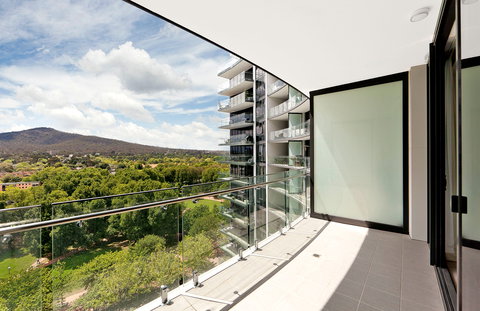 Astra Canberra Manhattan - Hobart Tourism 11