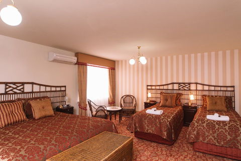 Hadley's Orient Hotel - Tourism TAS 3