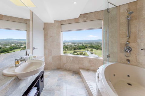 RACV Royal Pines Resort - Tourism TAS 3