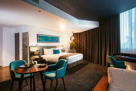 Eatons Hill Hotel - Tourism TAS 8