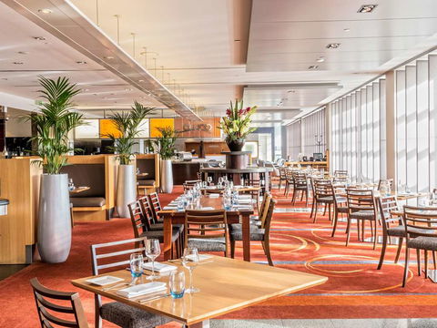 PARKROYAL Melbourne Airport - Tourism TAS 10