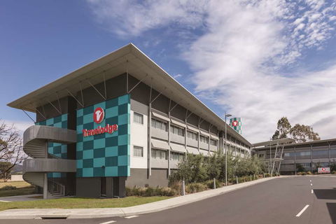 Travelodge Hobart Airport - Hobart Tourism 1