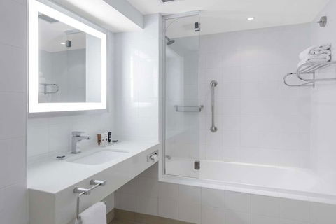 Amora Hotel Brisbane - Tourism TAS 6