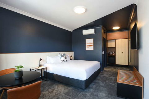 HotelMOTEL - Tourism TAS 4