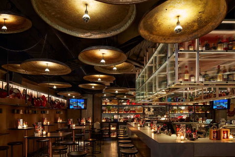 QT Melbourne - Tourism TAS 11