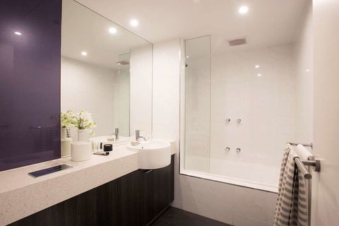Tyrian Serviced Apartments - Tourism TAS 3