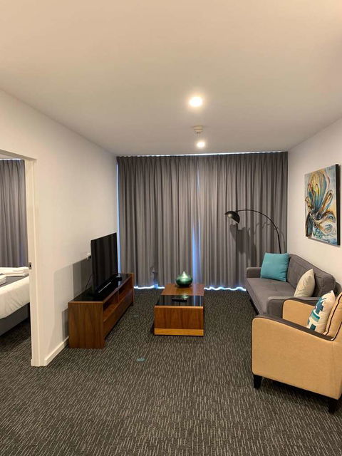 Adelaide Dress Circle Apartments - Tourism TAS 3