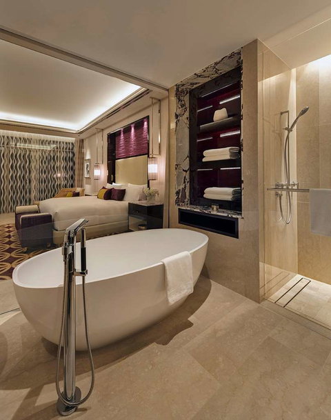 The Darling Gold Coast - Hobart Tourism 7