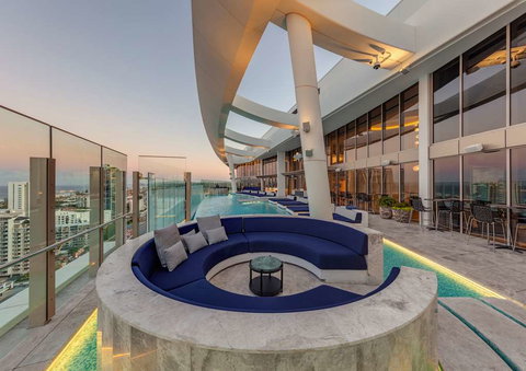 The Darling Gold Coast - Hobart Tourism 9