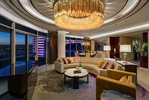 The Darling Gold Coast - Hobart Tourism 16