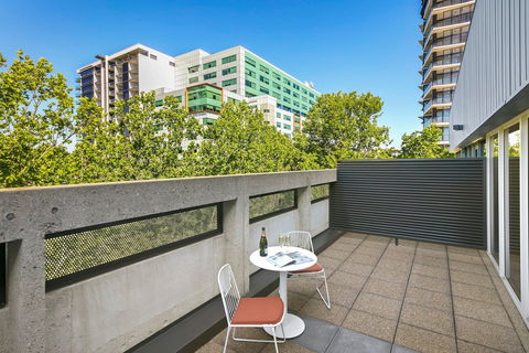 Quest Canberra City Walk - Hobart Tourism 3