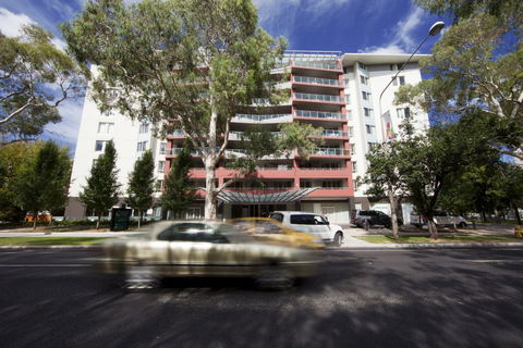 Pacific Suites Canberra - Hobart Tourism 0