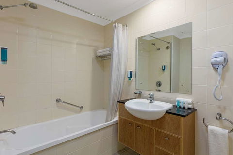 Nesuto Canberra Apartment Hotel - Hobart Tourism 3