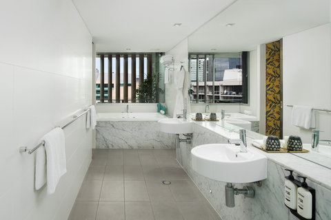 Ovolo The Valley Brisbane - Tourism TAS 15