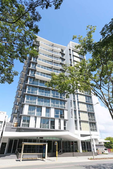 Alex Perry Hotel And Apartments - Tourism TAS 0