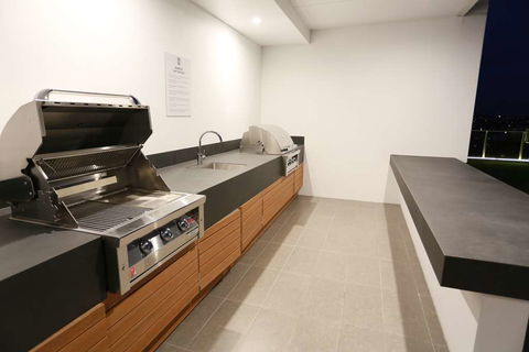 Alex Perry Hotel And Apartments - Tourism TAS 15