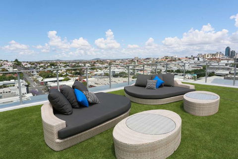 Alex Perry Hotel And Apartments - Tourism TAS 16