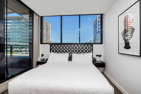 The Constance - Tourism TAS 10
