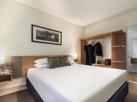 Ibis Hotel - Tourism TAS 6
