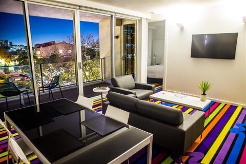 Adge Apartment Hotel - Tourism TAS 5
