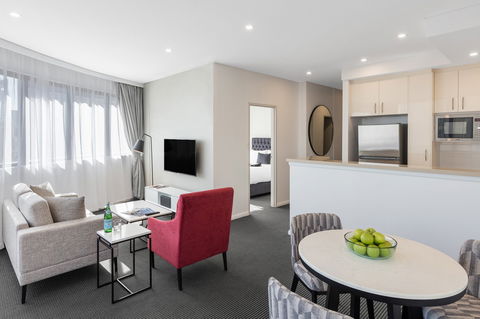 Meriton Suites Kent Street - Hobart Tourism 1