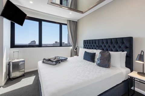 Meriton Suites Kent Street - Hobart Tourism 3