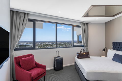 Meriton Suites Kent Street - Hobart Tourism 8