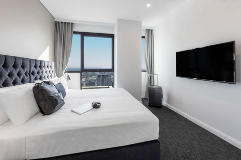 Meriton Suites Kent Street - Hobart Tourism 13