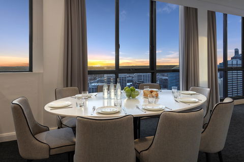 Meriton Suites Pitt Street - Hobart Tourism 3