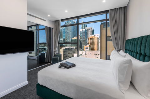Meriton Suites Sussex Street, Sydney - Hobart Tourism 0