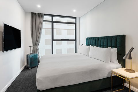 Meriton Suites Sussex Street, Sydney - Hobart Tourism 3