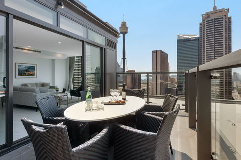 Meriton Suites Sussex Street, Sydney - Hobart Tourism 9