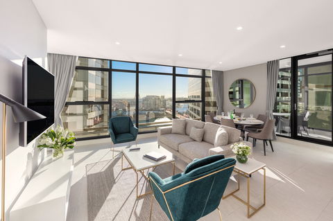 Meriton Suites Sussex Street, Sydney - Hobart Tourism 13