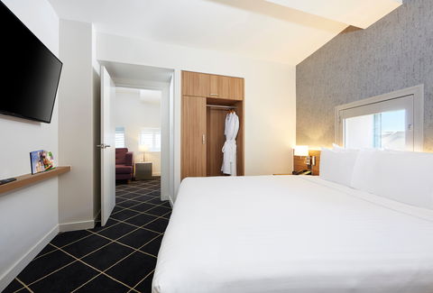 Holiday Inn Darling Harbour - Tourism TAS 8