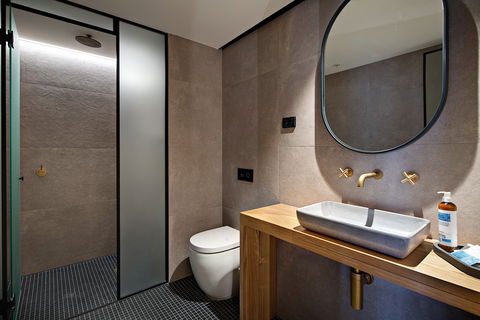 Zara Tower Serviced Apartments - Tourism TAS 6