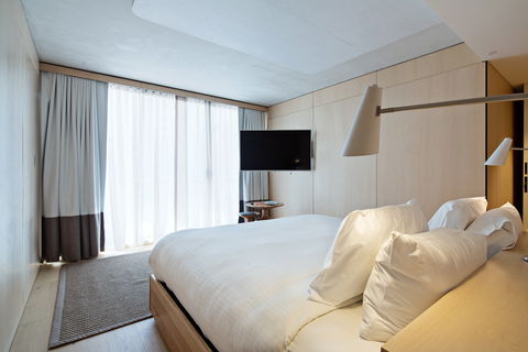 Zara Tower Serviced Apartments - Tourism TAS 17