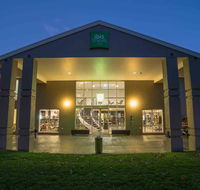 Ibis Styles Canberra - Hobart Tourism