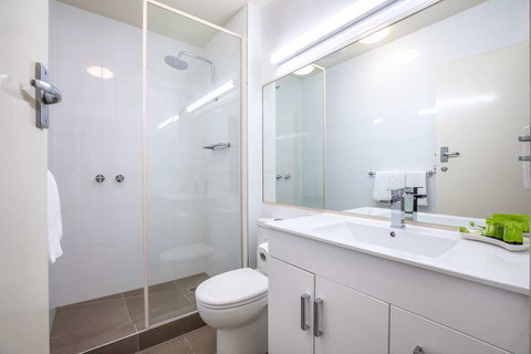 Nightcap at Shoppingtown Hotel - Tourism TAS 2